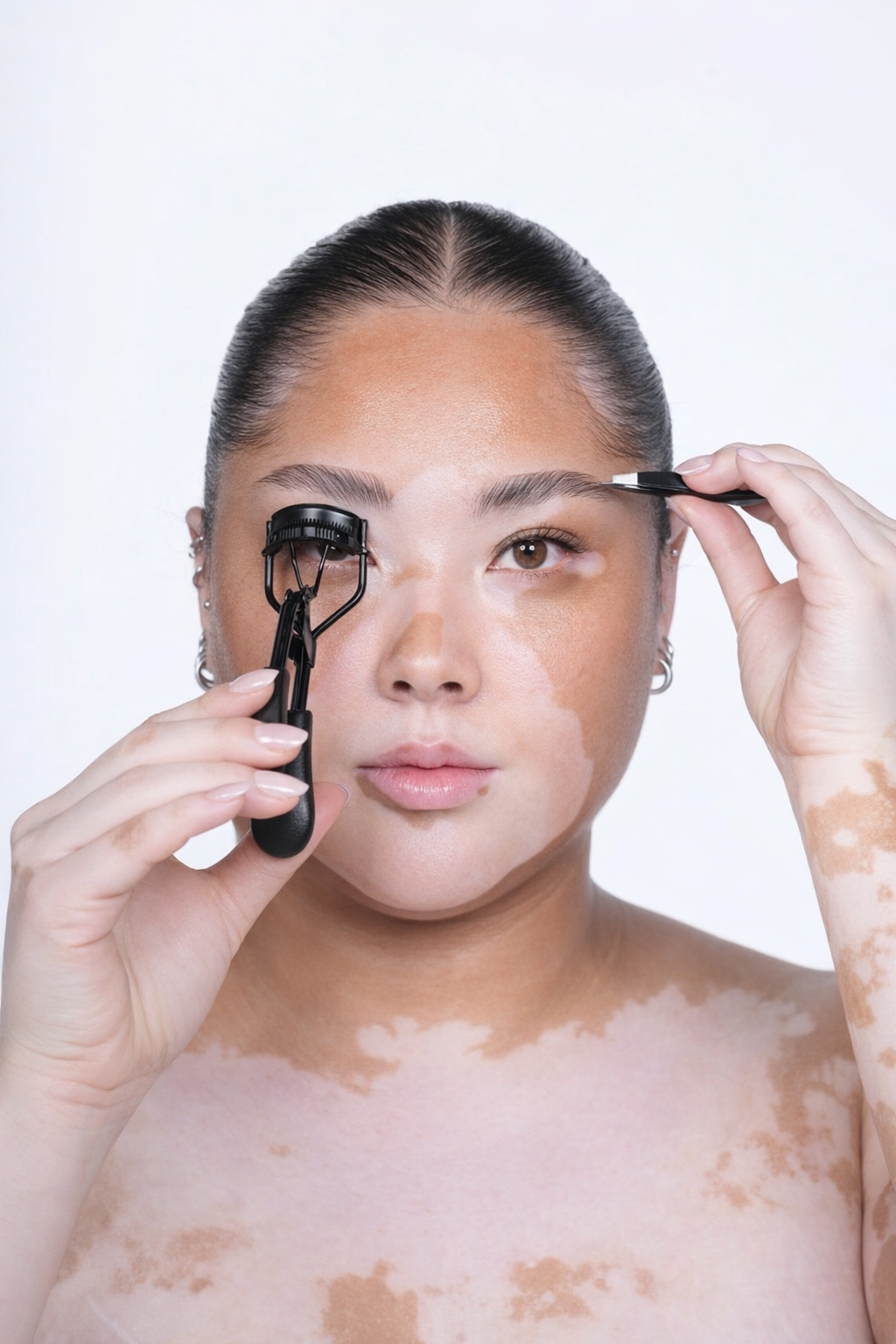 tweezers & lash curler