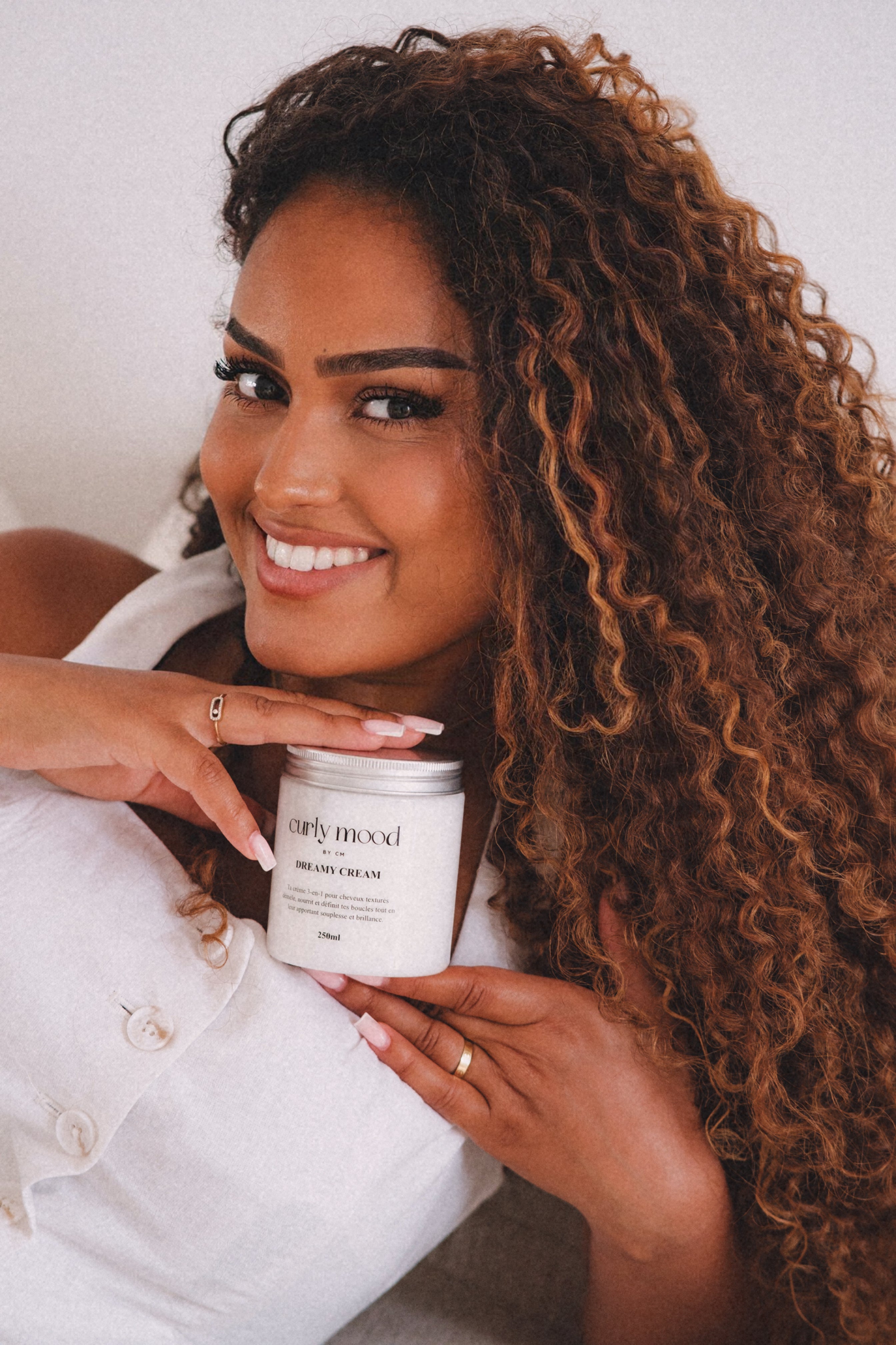 5 Astuces incontournables pour sublimer vos boucles naturelles