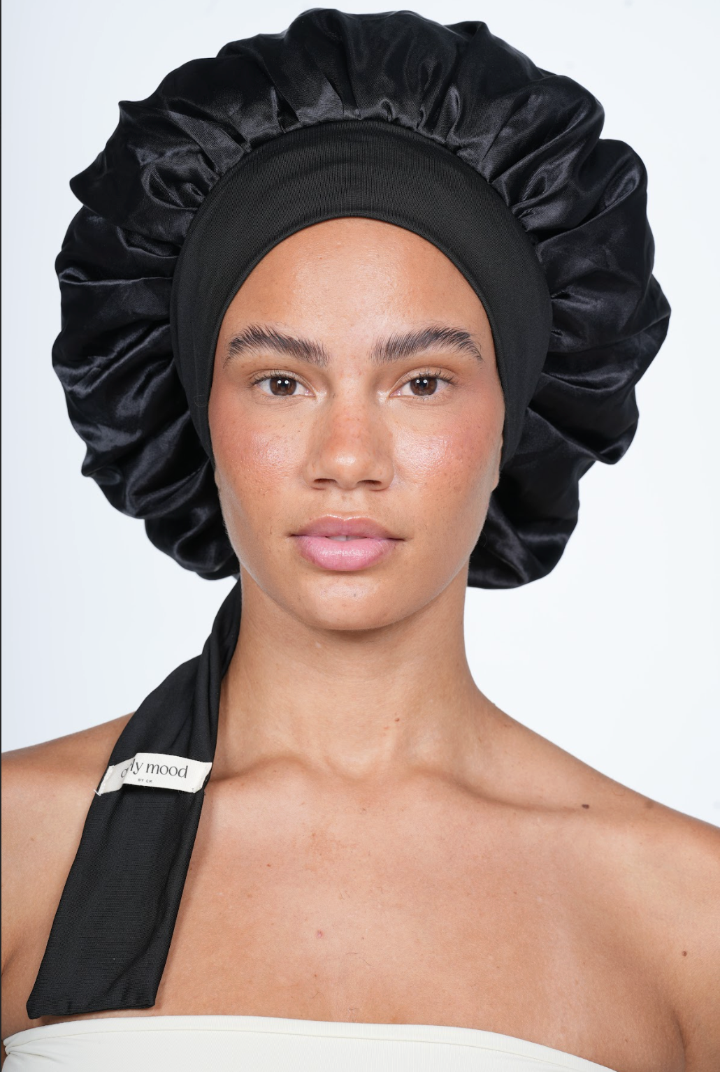 Le bonnet en satin un indispensable !